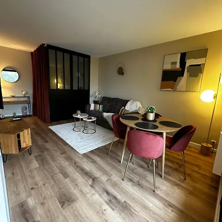 Lägenhet Le Monet Elegant Studio, Parking & Proche Bordeaux Et Tram